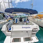 Ботель Evasion Сан Мигель