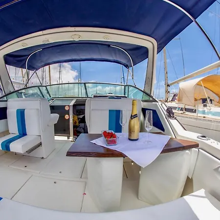 Hotel en barco Evasion *